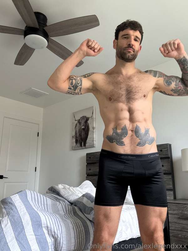 Strong enough to handle you in bed. 😉💪🏻