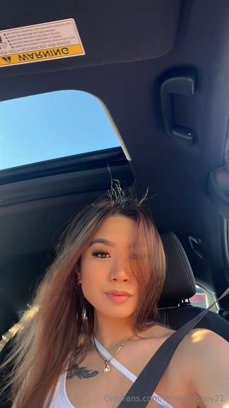 Morning vibes behind the wheel 😎