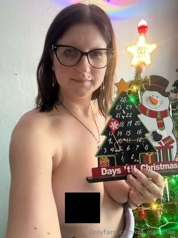 17 days 🎄Uncensored on my main page! 
