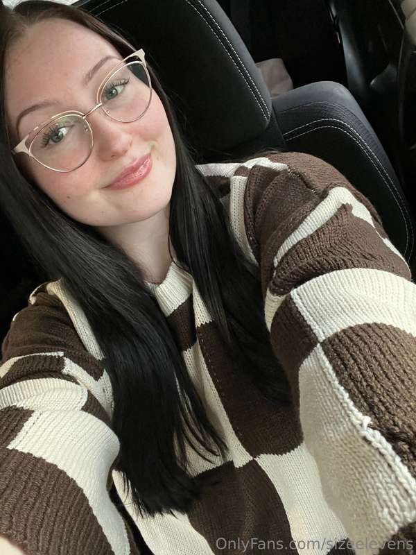 I have a new love for sweaters🥰🥰 2