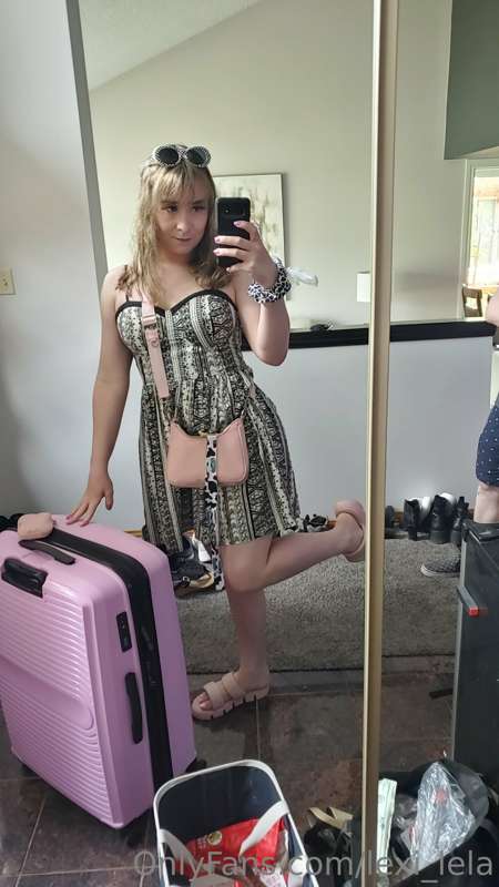 It's been a while, but I'm finally headed to a shoot!🥰🥳