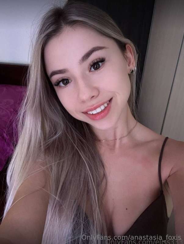 🔞@eliss333 IS WET RIGHT NOW🔞Gorgeous princess @eliss333wants..