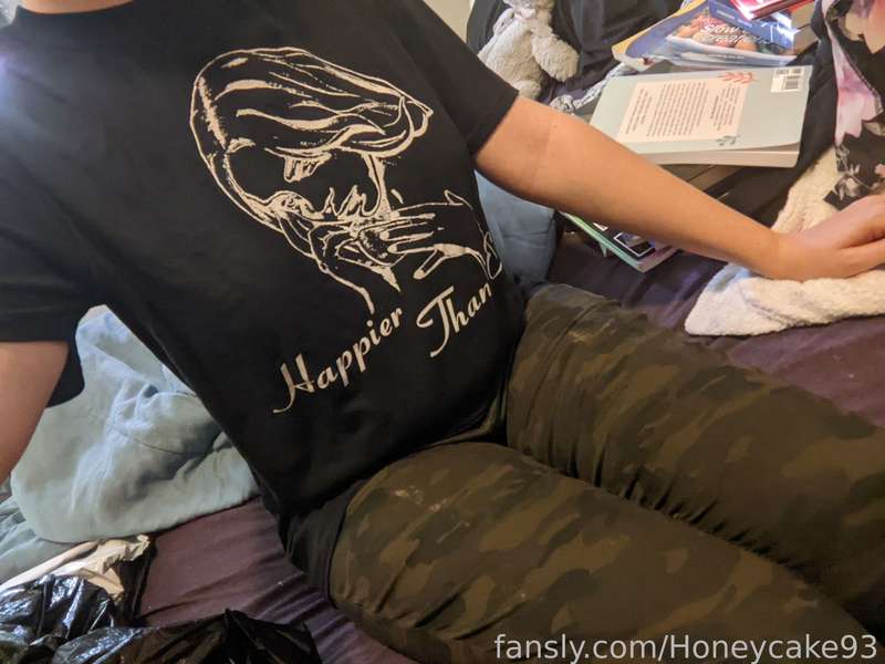 Honeycake93 - Fansly - 07 Jan, 2023 3