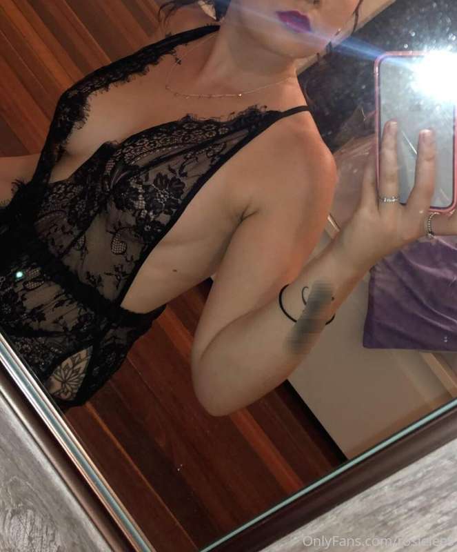 Happy hump day 😊 1