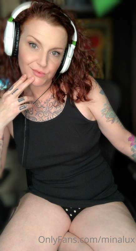 Who else is a gamer??? 8
