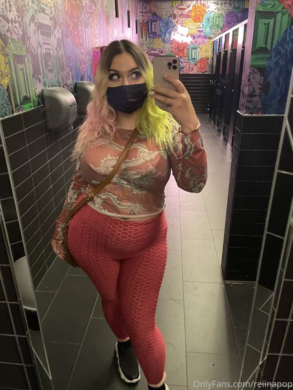Best friends birthday party day two!! Back to regular porn p.. 3