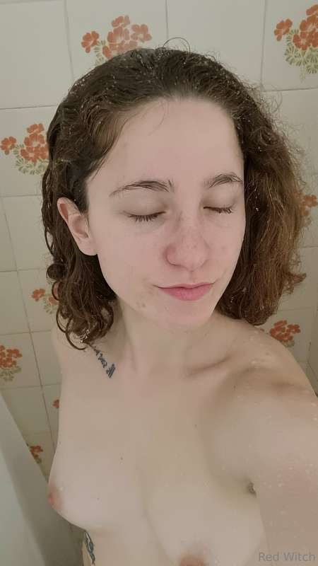 Shower selfiess 1