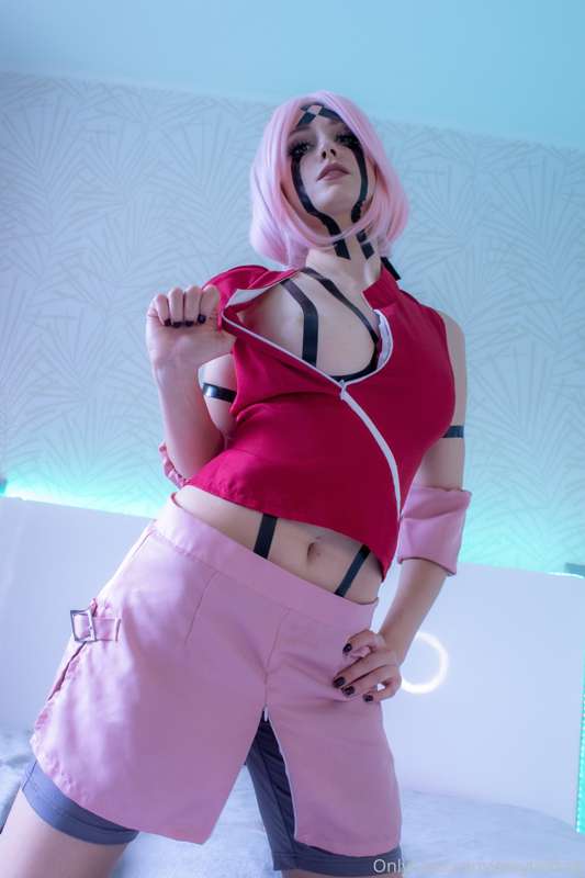 Haruno Sakura wants to fight you! But she's unleashed her St.. 10