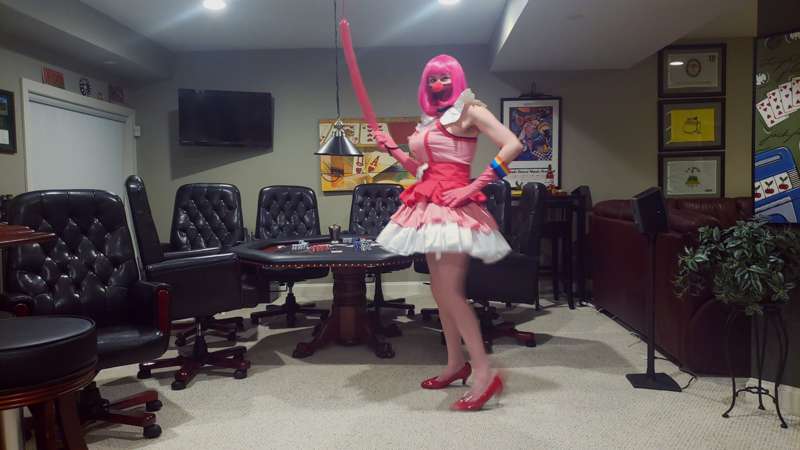 One, two, BLOOON~!

Here's my Geiru Toneido cosplay! This mi.. 3