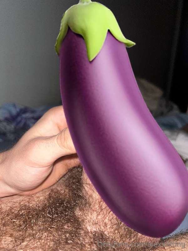 Woke Up So Fucking Horny! Do You Like it Thick And Uncut?😈🍆