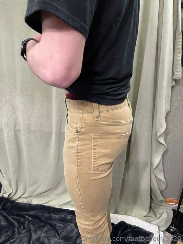 Me showing off in jeans! 7