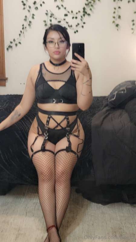 Lick me head to toe 🖤