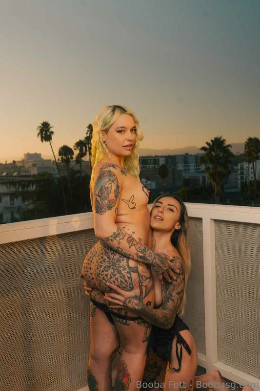 California Love w/ @amethystsage_suicide  Part two : full nu.. 1