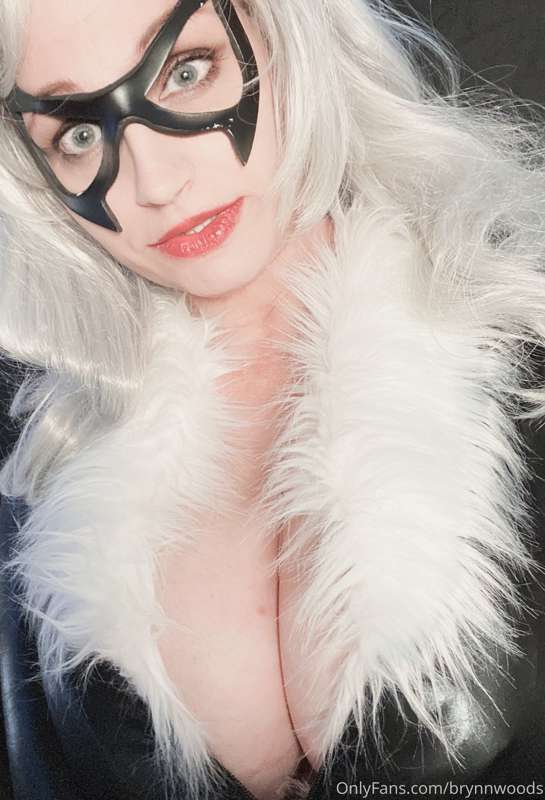 I am really proud of how well my black cat cosplay turned ou.. 4
