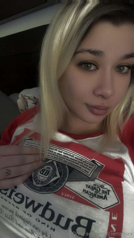 Cierrafoxx - Onlyfans - 12 Jun, 2025 2