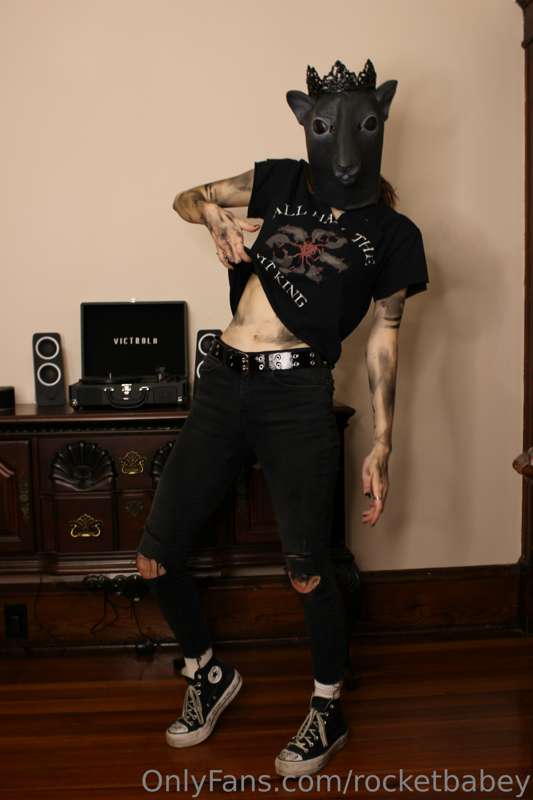 finally, my Halloween costume! This is a nutcracker referenc.. 2