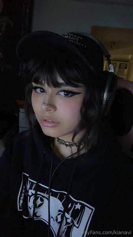 Some pics of me I just took 💕

Are there any needy boys and .. 6