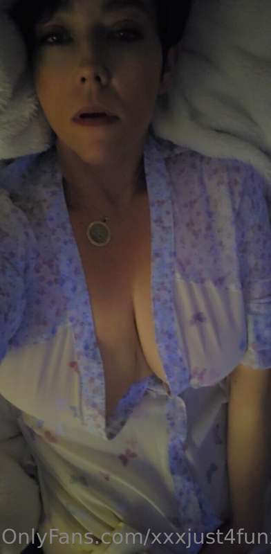 What happens when I wake up super early and super horny from.. 4