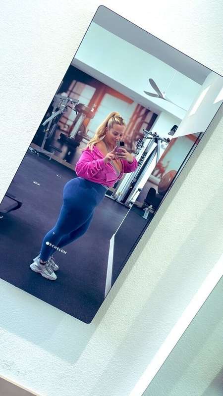 Happy Monday 🩷🏋🏼‍♀️