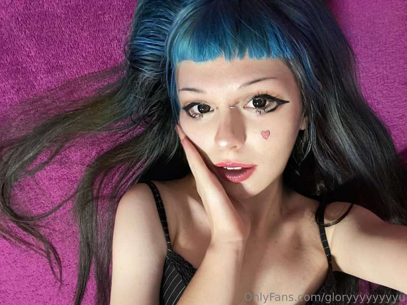 Imaginary Ink: Creating temporary tattoos with vibrant desig..