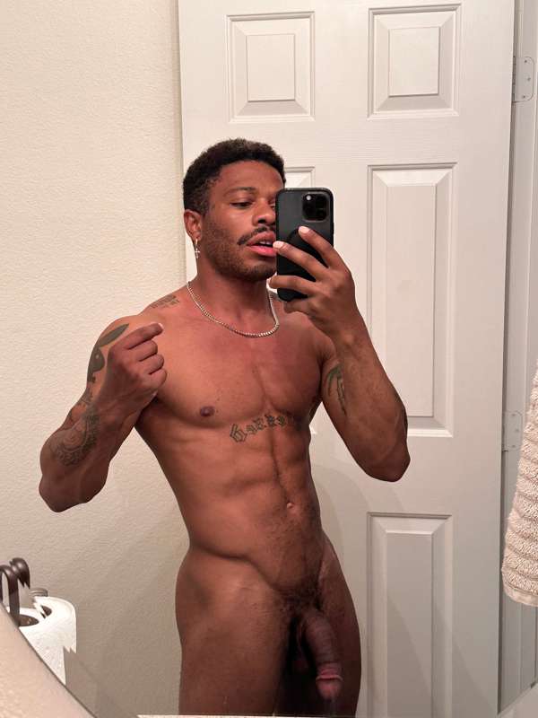 Been so busy you guys. Had to make time to drop some pics of.. 1