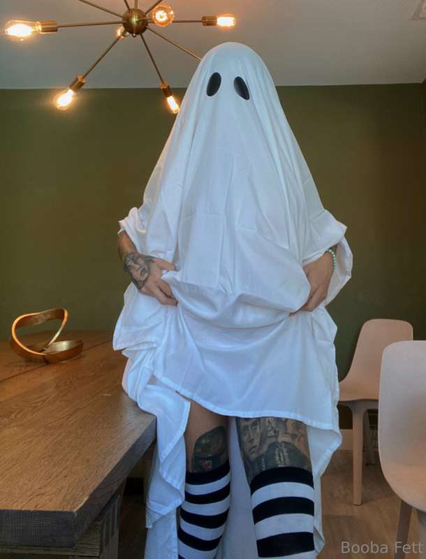 It’s BOO BAHH! 👻 Swipe for a real treat  🎃 Happy Halloween