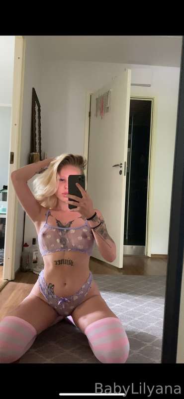 Tietyn kinkin faneille 🥵🥵 Joku nyt panemaan ja nopeasti kiit.. 2