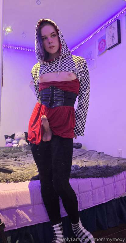 Cute little red dress 💃 Dm about customs in this outfit 1