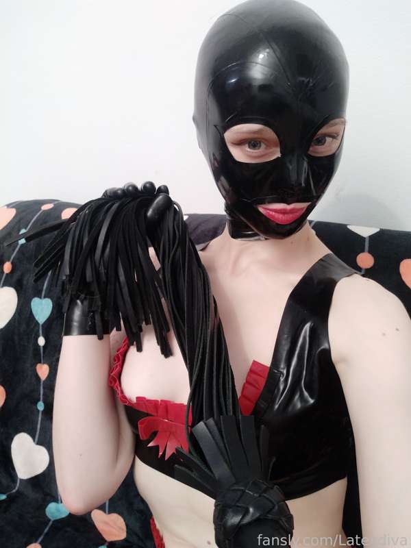Latexdiva - Fansly - 12 Sep, 2022 2