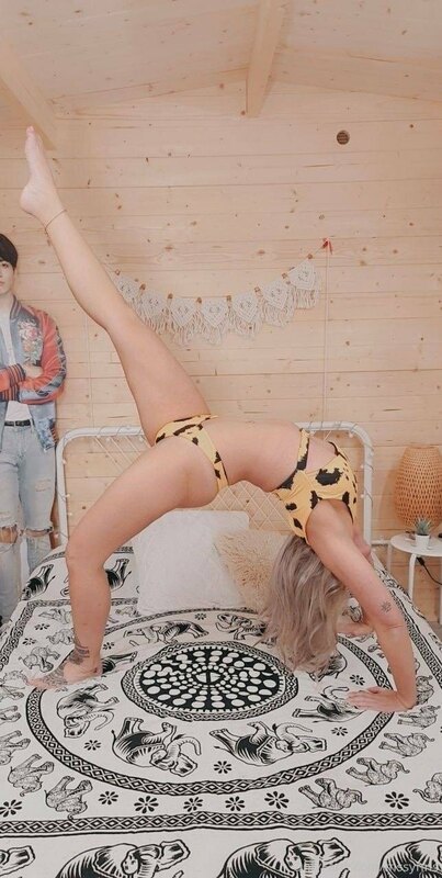 Like this post if you think I should get a naked yoga lesson.. 4