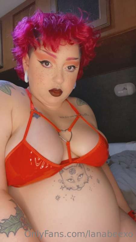 Omg my hot bestie @salemfemboy has a 50% sale rn 👀💕 See that.. 2