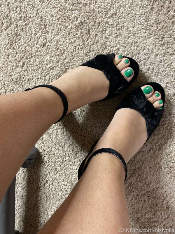 Green painted toes with some nice high heels with my cute pu.. 2