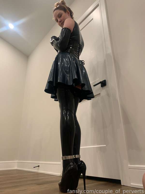 Couple_Of_Perverts - Fansly - 25 Oct, 2022 6