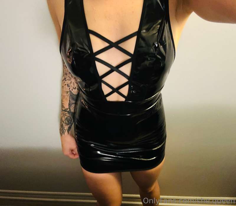 New dress…. What do we think babes?? I have had such a love .. 1