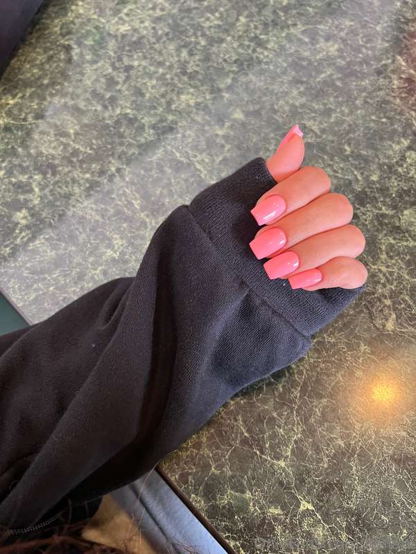 Manicure done today 🩷😈 2