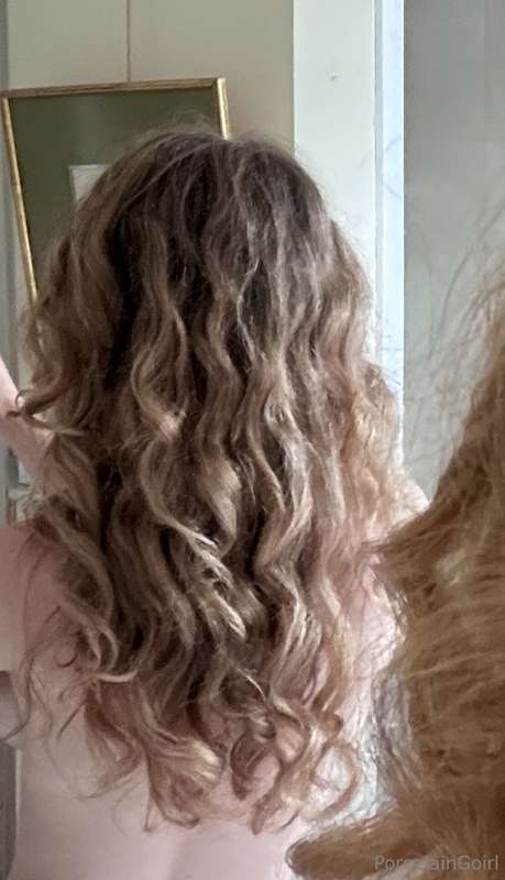 Low-key curious what I’d look like with straight hair. Hmm a..