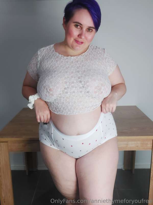 Do you like my panties? 💋