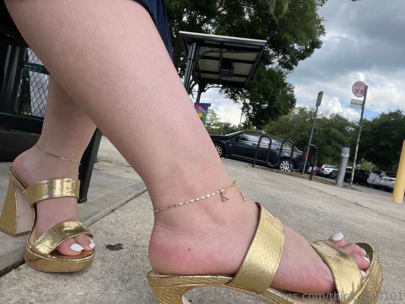 Thick_Gurl101 - Onlyfans - 17 Sep, 2024 13