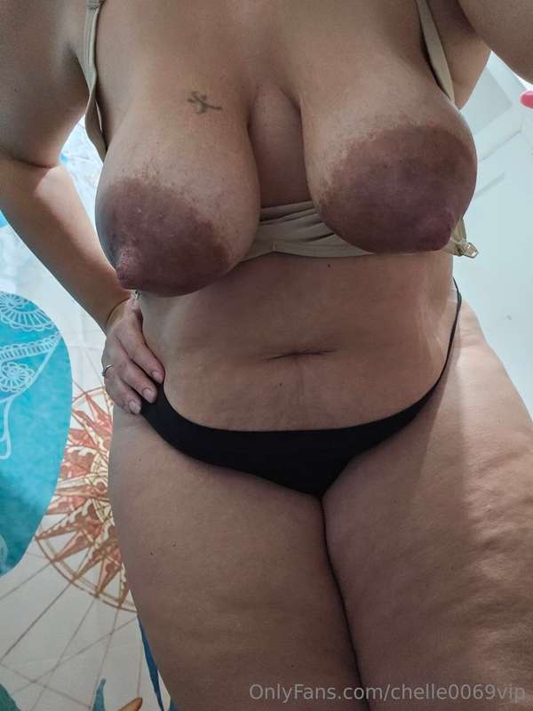 Happy Friday from me and my big fat veiny FULL titties, fres.. 6