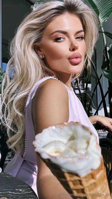 One lick. One look.Too much temptation in one frame? Good.Yo..