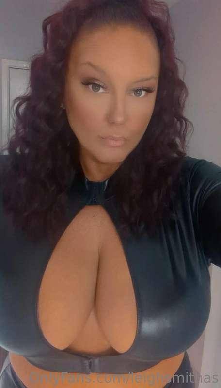 Would you cover me in cum if you saw me in a sex club?