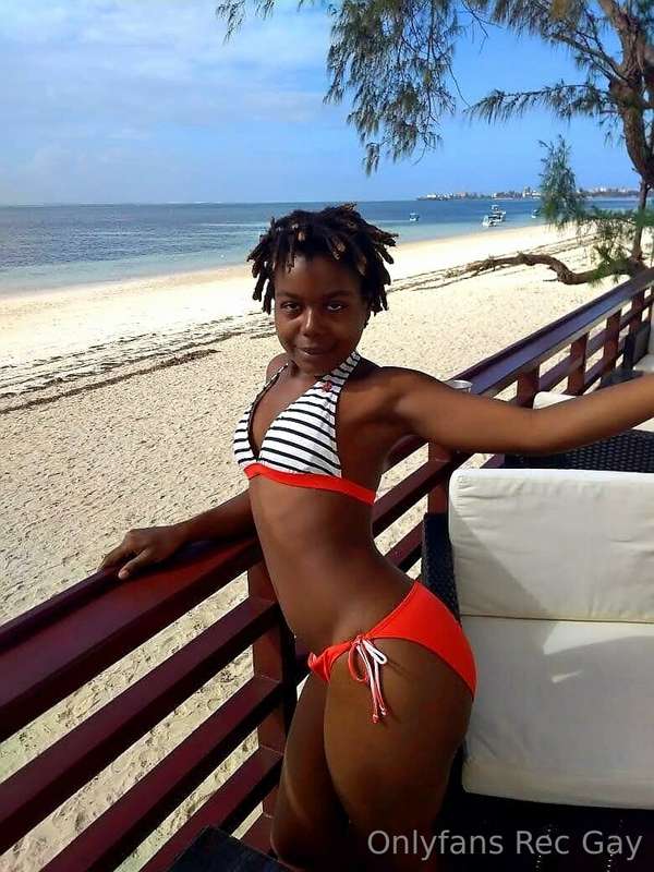Sweet me at the beach with you maybe soon😋 then we can be na.. 4