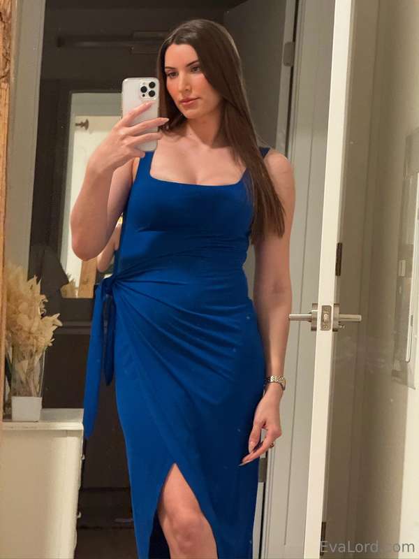 What do you like more.. big titties or a big cock?😜🤤