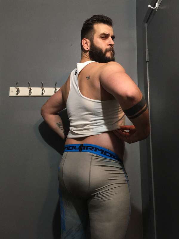 squats make the butts go round