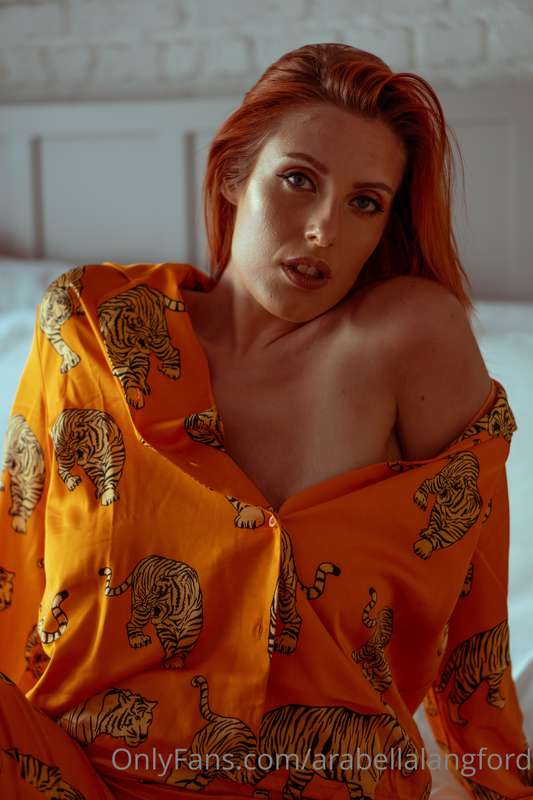 I loved these opulent silky pyjamas, especially the colour.... 14