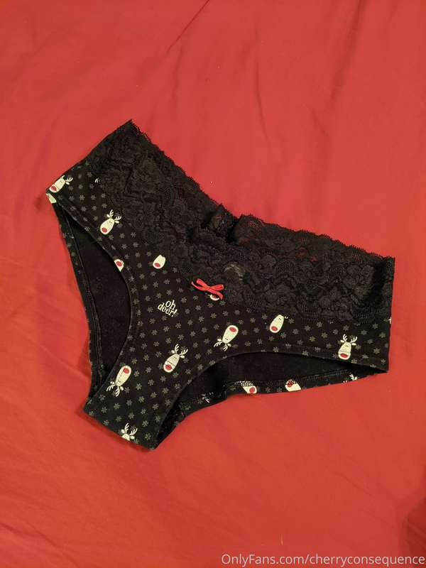 Our final Panty of the Week for December!!! Ho ho ho-pe you'..