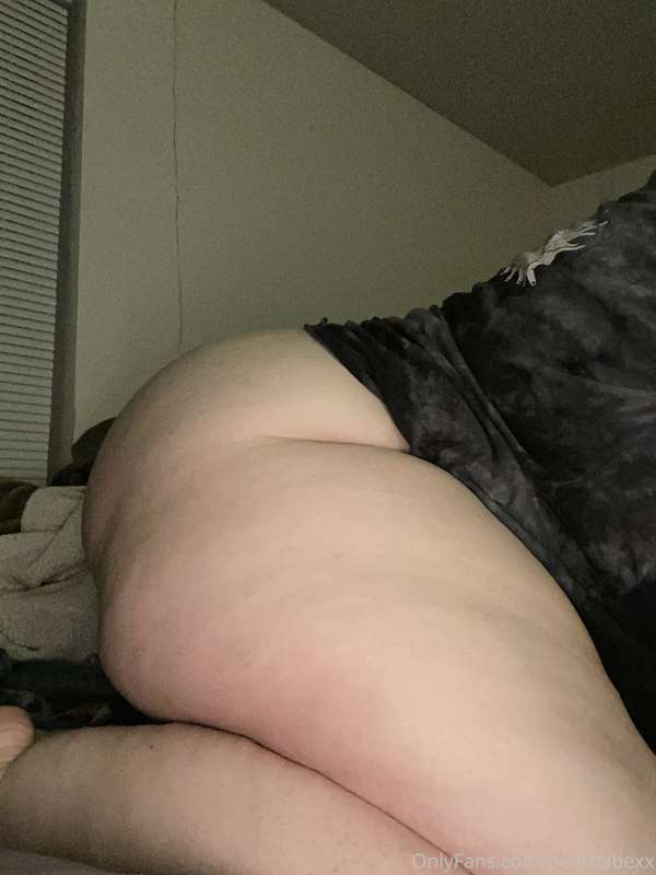 Let’s have a photoshoot together baby💜 

I love sucking by j.. 9
