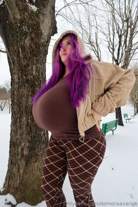 So yea.. it was stupid cold yesterday... was gonna shoot ins.. 8