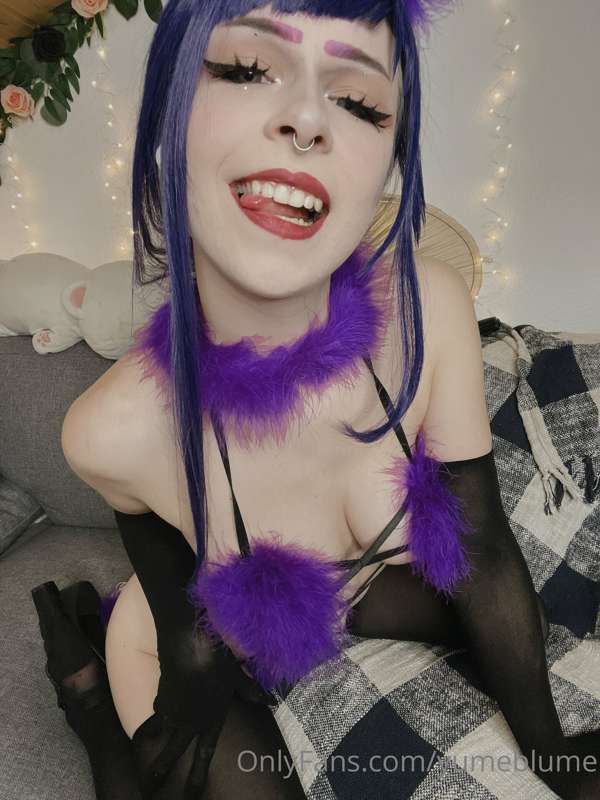 Its a little late but how was your valentines day?💜