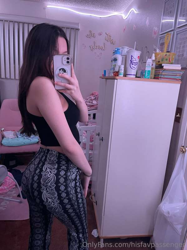 Clothes on or clothes off 🤍🤔what do u think 7
